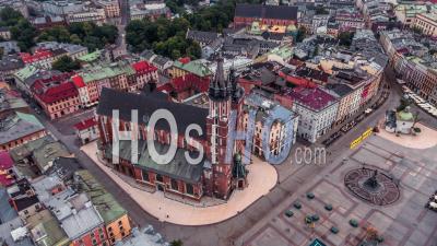 Kosciol Mariacki, Saint Mary Basilica, Stare Miasto, Old Town, Cracow, Krakow