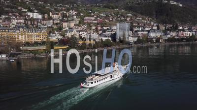 Bateau à Vapeur Historique Suisse Sur Le Lac De Genève, Vidéo Drone