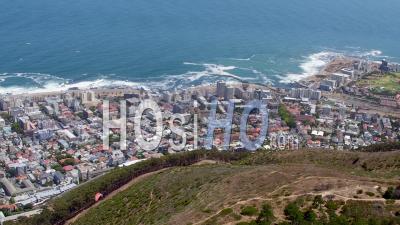Signal Hill Et Paragliders, Cape Town Filmés Par Hélicoptère