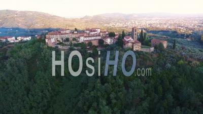 Images Aériennes Du Village De Buggiano En Toscane, Italie - Vidéo Drone