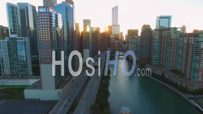 Centre-Ville De Chicago Et Rivière Chicago Illinois Usa Drone Footage - Vidéo Drone