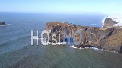 Dyrholaey Natural Rock Arch Iceland - Vidéo Drone