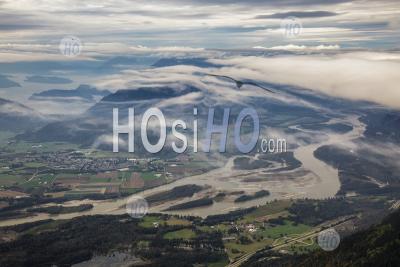 Fraser River Near Chilliwack And Agassiz Bc - Aerial Photography