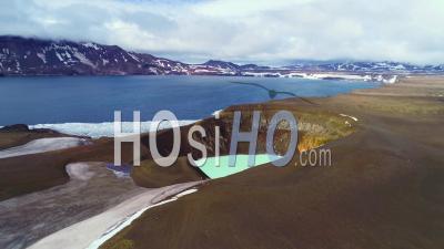 Vue Aérienne Sur Une Caldera Massive Dans La Région D'askja En Islande - Vidéo Drone