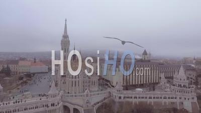 Vue Aérienne Sur Les Toits De Budapest En Hongrie - Vidéo Drone
