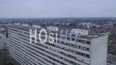 Cité De Banlieue En Hiver à Lille - Vidéo Drone