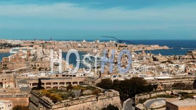 Les Villes De Vittoriosa Et La Valette Et L'entrée Du Grand Port De Malte - Vidéo Drone