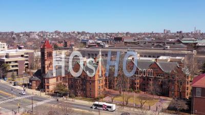 Vue Aérienne Sur Le Campus De L'université De Harvard Et L'école De Droit De Harvard - Vidéo Drone