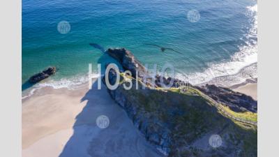 Aerial View Over Sango Bay View Point In Scotland - Photographie Aérienne