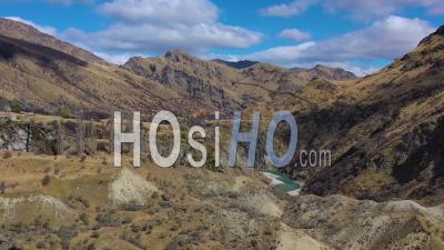 Vallée De La Rivière Shotover Près De Queenstown, Nouvelle-Zélande - Vidéo Par Drone