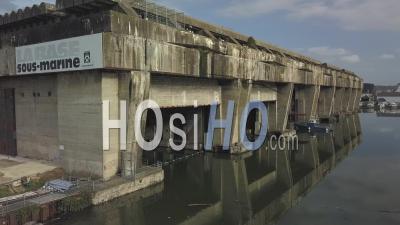 Bunker De La Base Sous-Marine, Patrimoine Mondial De L'unesco, Bassins Flottants - Vidéo Par Drone