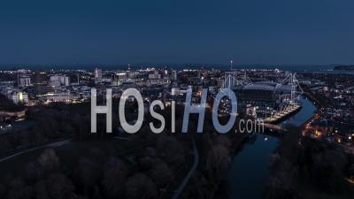 Cardiff Pays De Galles Royaume-Uni, De Nuit - Vidéo Drone
