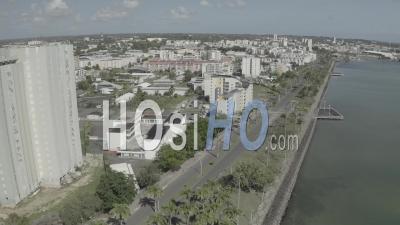 Confinement à Pointe A Pitre Guadeloupe - Vidéo Par Drone