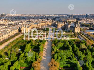 The Louvre Museum, Pyramid, And Tuileries Garden During The Quarantine Of Paris - Aerial Photography - Aerial Photography
