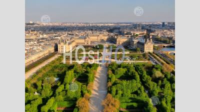 The Louvre Museum, Pyramid, And Tuileries Garden During The Quarantine Of Paris - Aerial Photography - Aerial Photography
