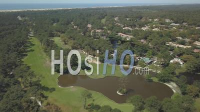 Vue Aérienne Du Golf Et De L'étang De Seignosse - Vidéos De Drones Vidéo