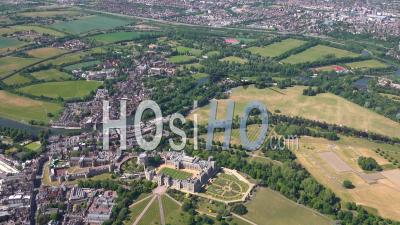 Château De Windsor, Windsor, Eton Et Slough, Berkshire, Filmé Par Hélicoptère