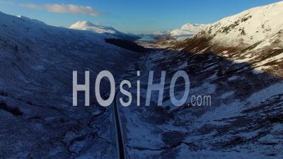Vue Aérienne Du Loch Maree Et Glen Maree Wester Ross Highlands écossais Ecosse Royaume-Uni - Vidéo Par Drone