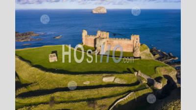 Aerial View Of Tantallon Castle In East Lothian, Scotland, Uk - Aerial Photography