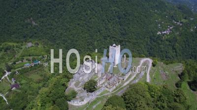 Vue Aérienne De La Forteresse D'anocopia - Vidéo Par Drone 