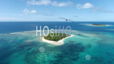 Iles Thigit Et Hienghène - Photographie Aérienne