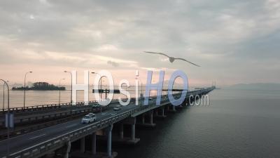 Vue Aérienne Trafic Pont De Penang Près De Batu Uban - Vidéo Par Drone