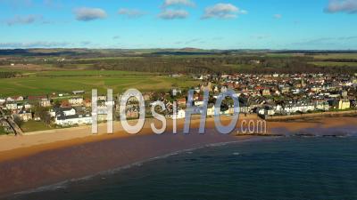 Images Aériennes D'elie Et Earlsferry à Fife, En Écosse - Vidéo Par Drone