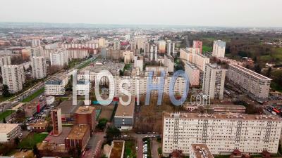 Blocs De Construction Dans La Banlieue De Vitry-Sur-Seine - Vidéo Par Drone