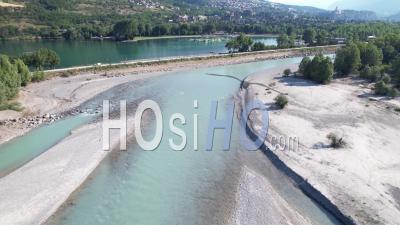 Sécheresse Du Lac De Serre Ponçon - Séquence Vidéo Par Drone