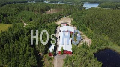  Scierie Abandonnée Dans La Forêt Finlandaise - Vidéo Par Drone