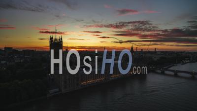 Westminster, Parlement Britannique, Vue Aérienne Prise De Vue De Londres Royaume-Uni, Royaume-Uni, Grande-Bretagne Merveilleux Coucher De Soleil - Vidéo Par Drone