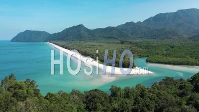 2020 - Vue Aérienne Du Parc National De Tarutao En Thaïlande - Vidéo Par Drone