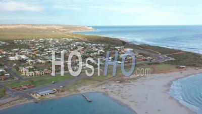 2021 - Vue Aérienne De Kalbarri, Australie, Qui A Récemment été Frappée Par Le Cyclone Seroja - Vidéo Par Drone