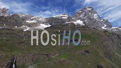  Le Cervin, Matterhorn, Côté Italien, Vu Du Drone