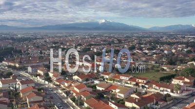  La Ville De Pia - Vidéo Aérienne Par Drone