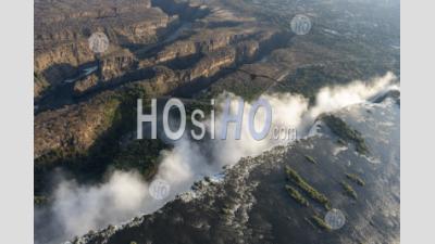 Vue Aérienne Des Chutes Victoria Sur Le Fleuve Zambèze - Photographie Aérienne Par Hélicoptère