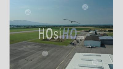 Aéroport Valence Chabeuil, Drôme, France - Photographie Aérienne