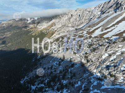 Parc Naturel Régional Du Vercors Sous La Neige, Corrençon En Vercors, Falaises Panoramiques, Isère, France - Photographie Aérienne