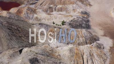 Pollution Environnementale Due à L’exploitation Minière De L’argile. Vue D'en-Haut. Paysage Martien - Vidéo Drone