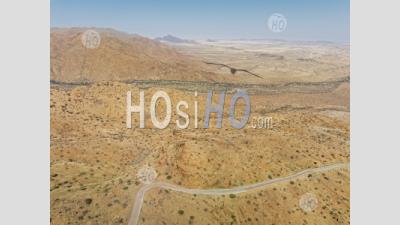 Vue Aérienne De La Route Du Désert D1275 Au Col De Spreetshoogte, Namibie - Photographie Aérienne