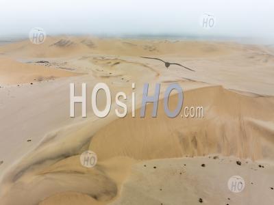 Dune 7, Un Groupe Sur Les Dunes De Sable à Walvis Bay, Namibie - Photographie Aérienne