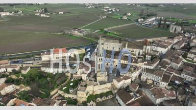 Ville De Saint-Emilion, Cité Médiévale, Vignoble De Bordeaux - Vidéo Par Drone