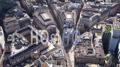 Banque D'angleterre, Royal Exchange, Londres Filmée Par Hélicoptère