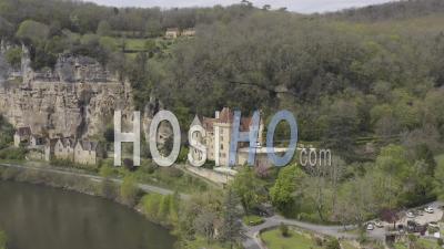 Flyover Vezac, The Chateau De La Malartrie - Video Drone Footage