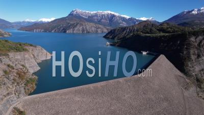 Barrage Hydroélectrique De Serre Ponçon, Hautes-Alpes, France - Vidéo Par Drone