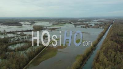 Inondations Dans Les Champs Des Plaines De La Marne, France, Vidéo Par Drone