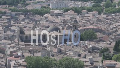 Collégiale Notre-Dame-Des-Pommiers De Beaucaire, France - Vidéo Par Drone