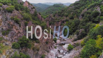 Gorges De La Baume Avant - Vidéo Par Drone